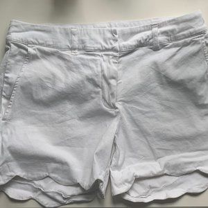 white scallop edge shorts